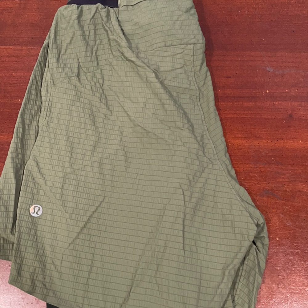 Lululemon shorts SM